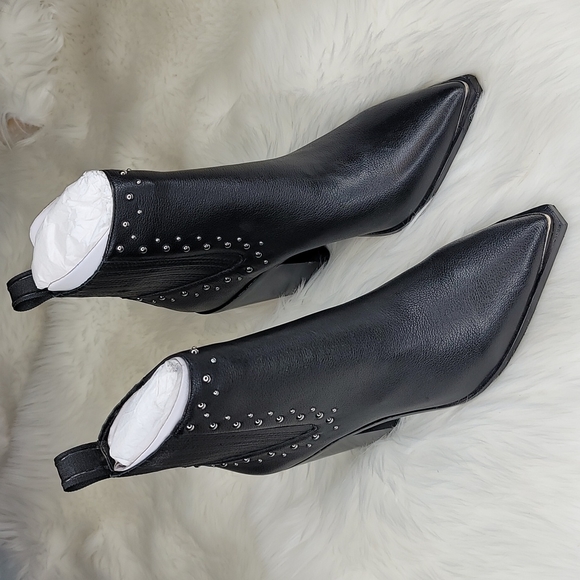 Kenneth Cole New York West Side Bootie Silver Studs RB Black Leather Boots - Picture 8 of 16